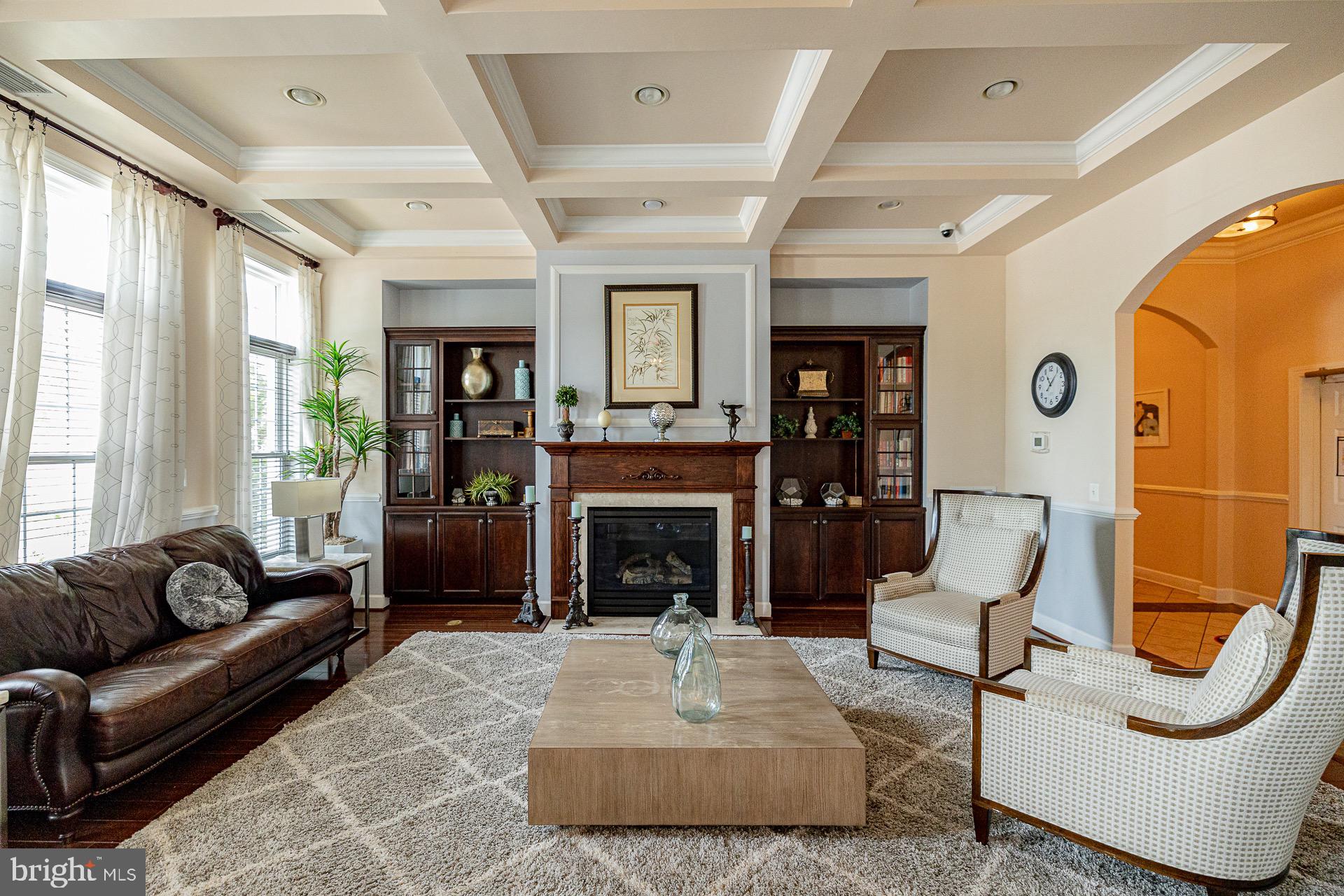 EAGLES POINTE - Residential