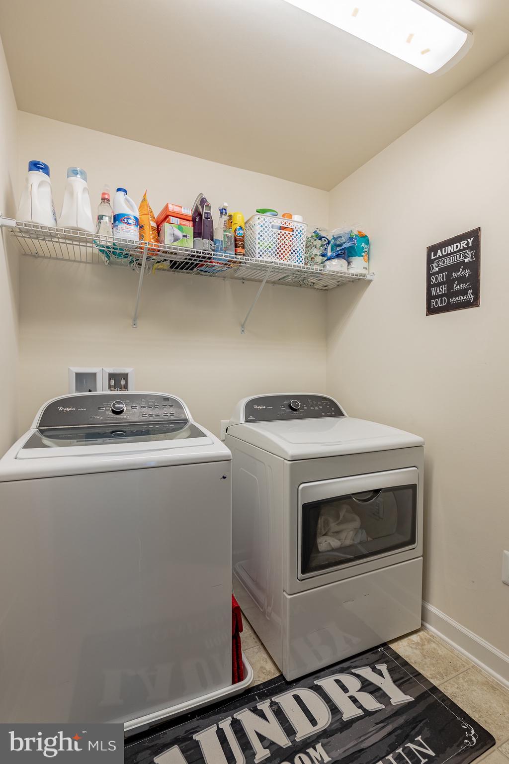 EAGLES POINTE - Residential