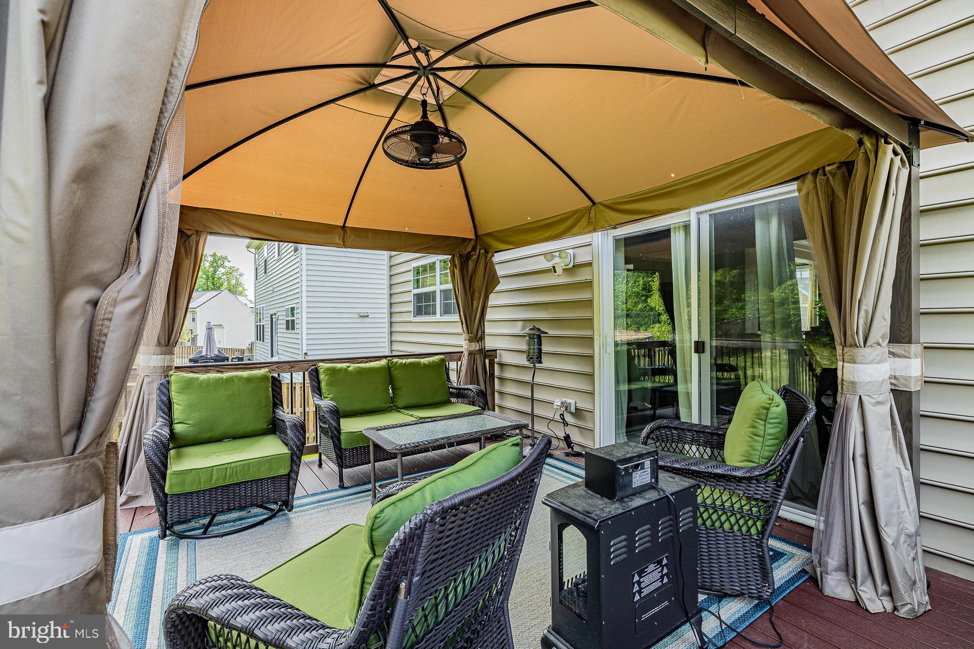 EAGLES POINTE - Residential