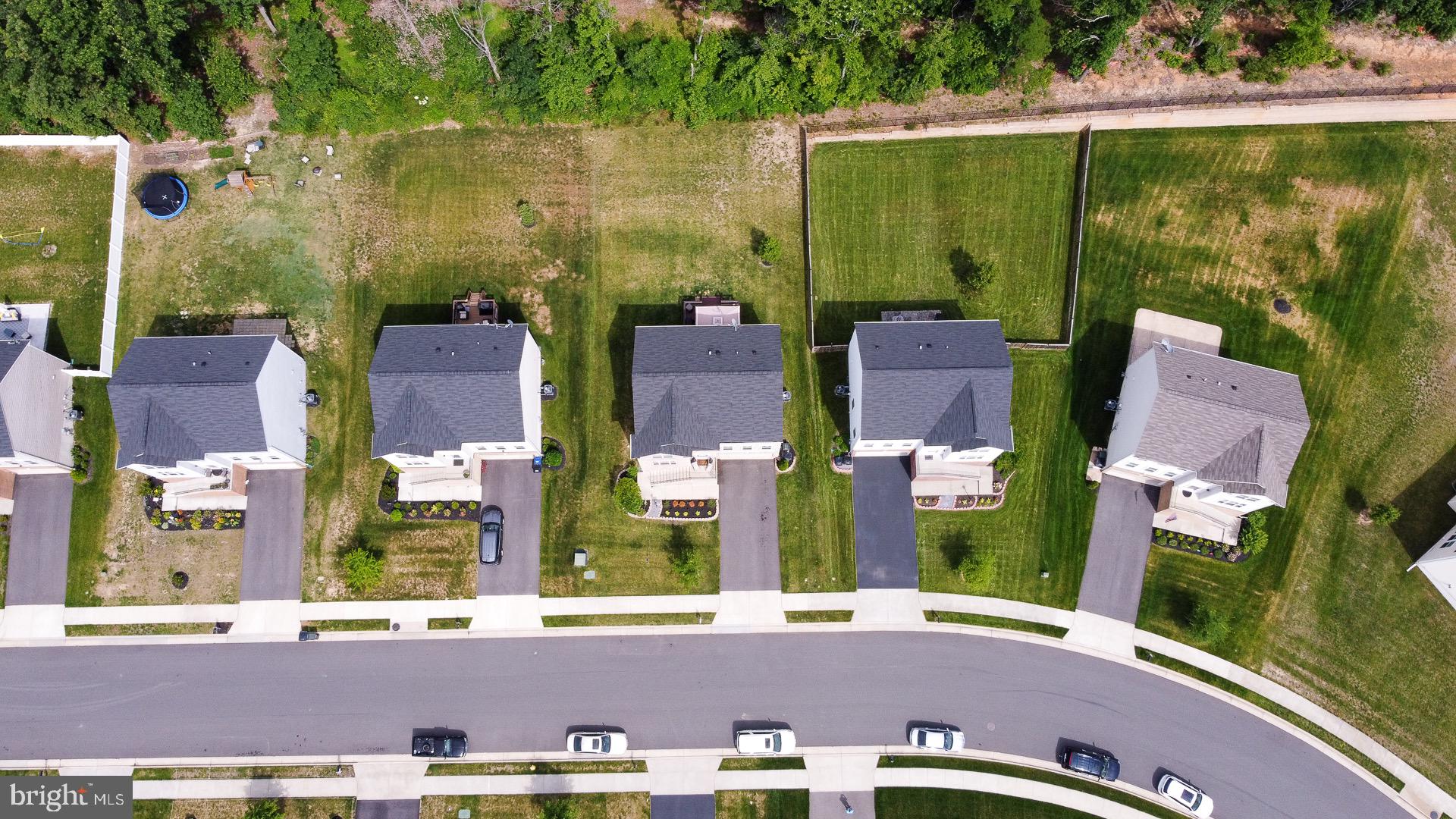 EAGLES POINTE - Residential