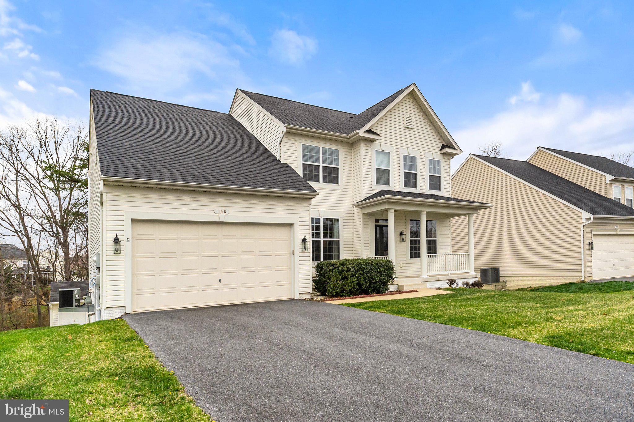 WAKELAND MANOR - Residential