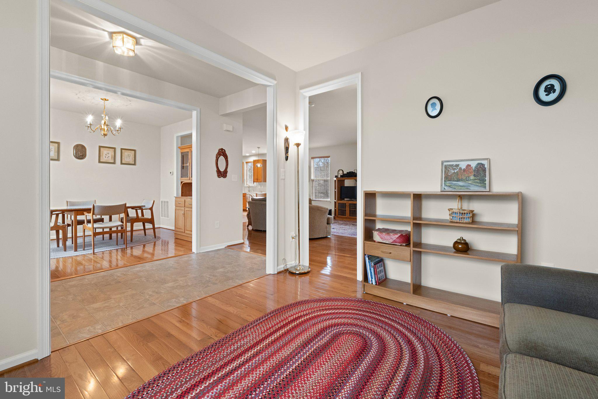 WAKELAND MANOR - Residential