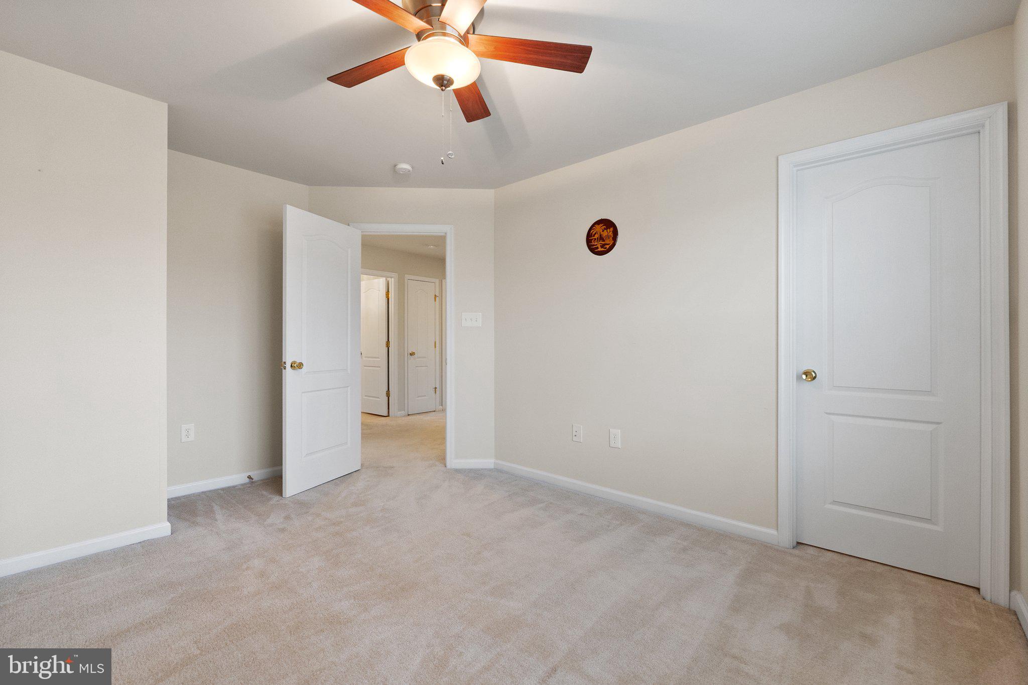 WAKELAND MANOR - Residential