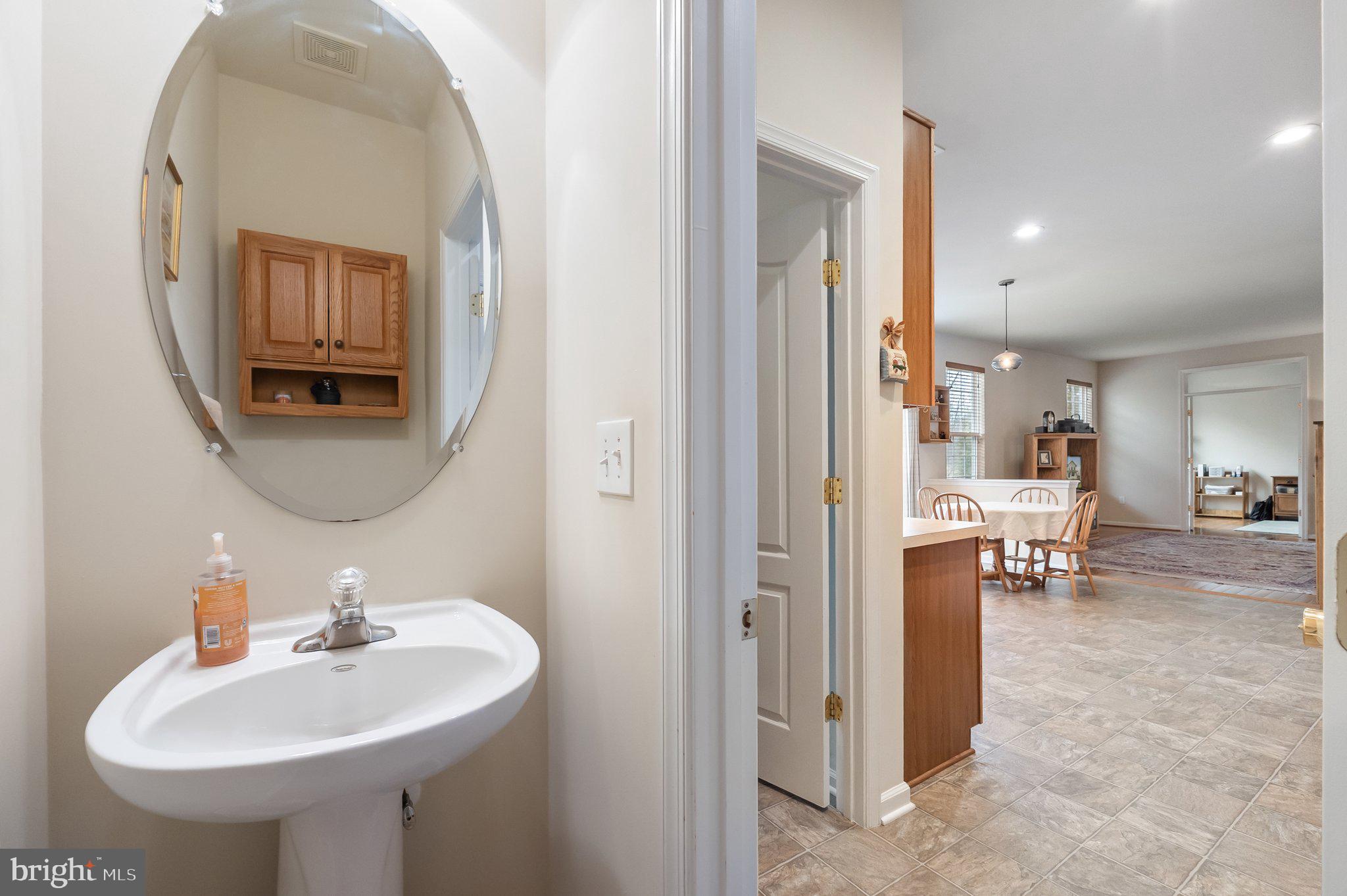 WAKELAND MANOR - Residential