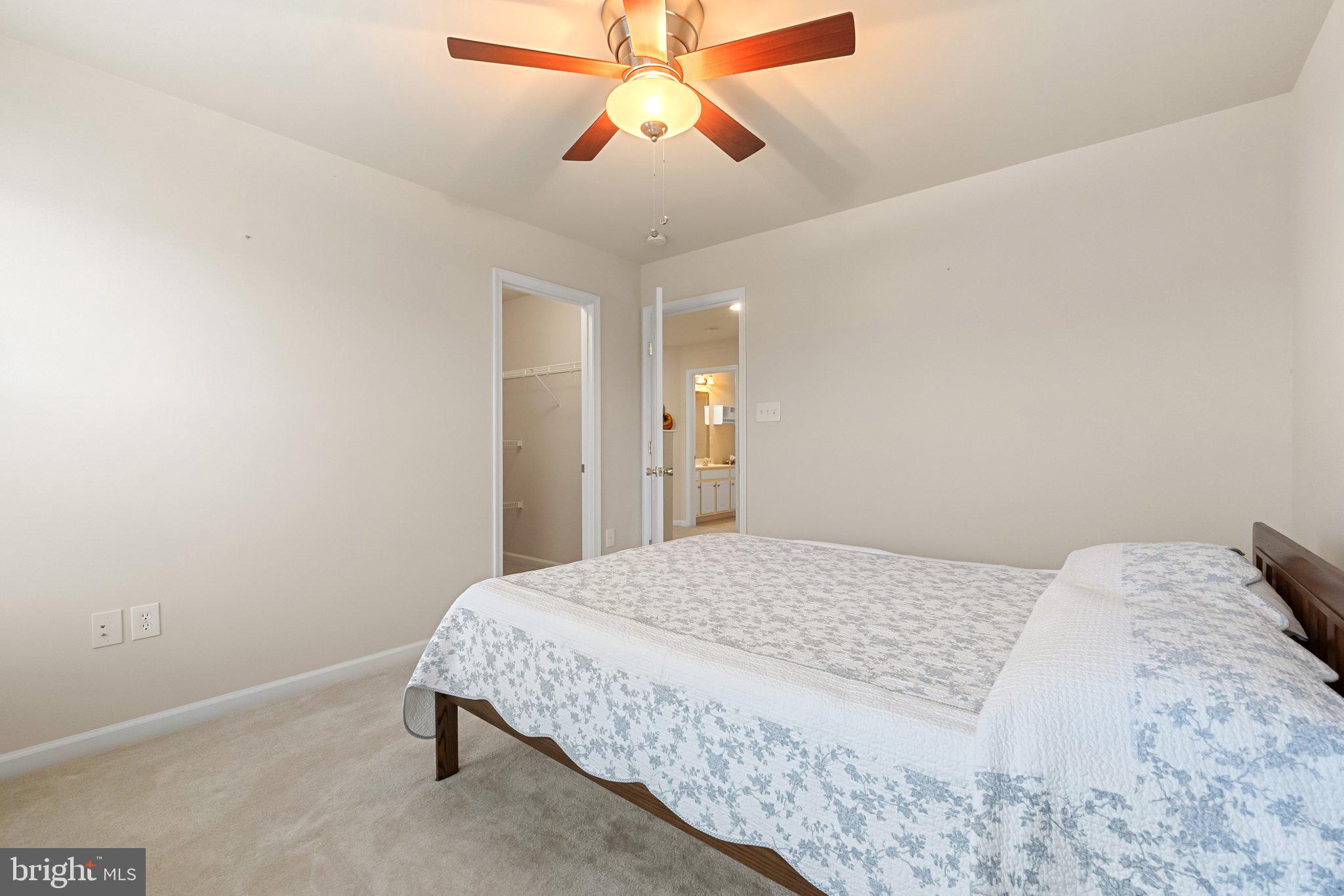 WAKELAND MANOR - Residential