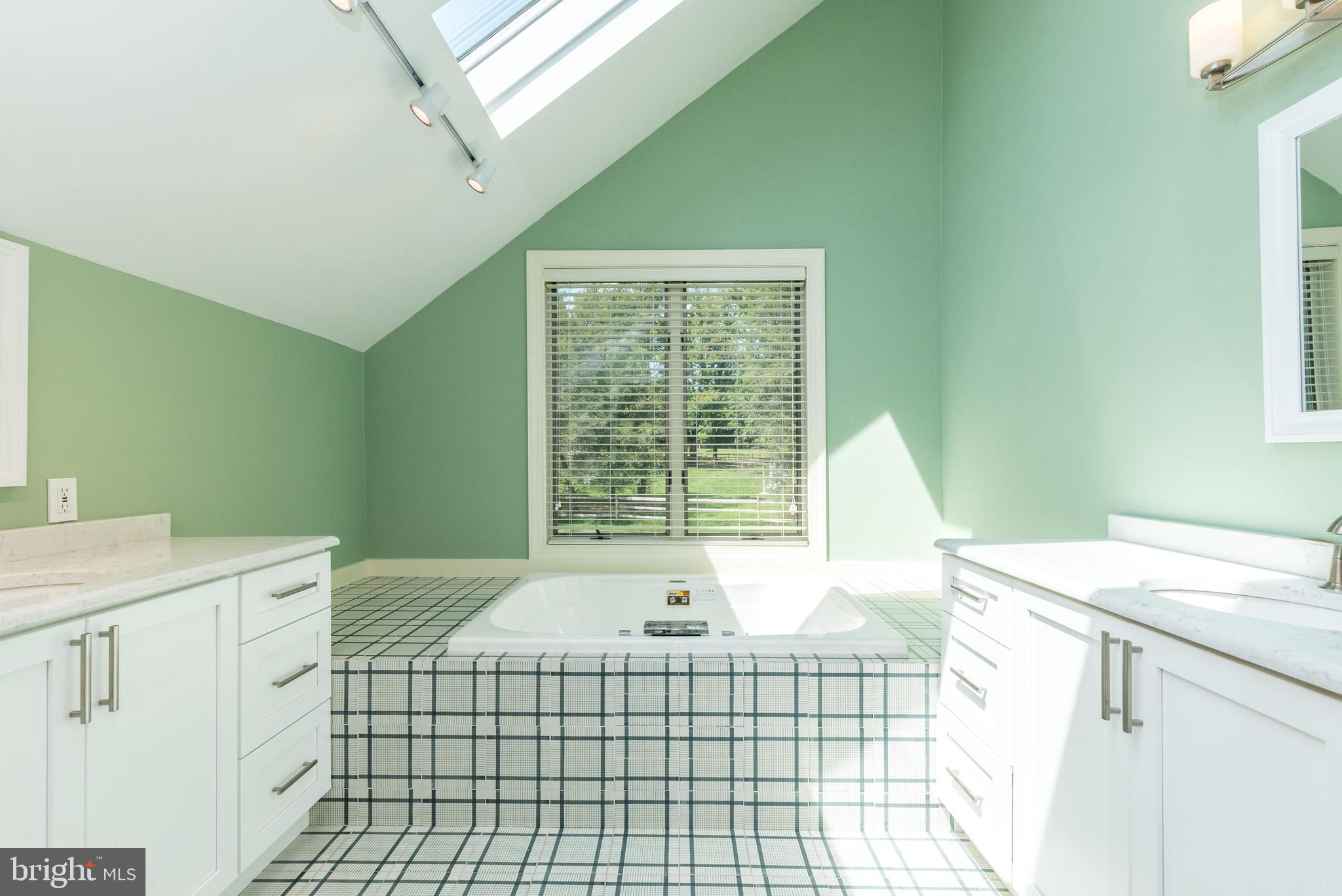 BLUE BELL - Residential