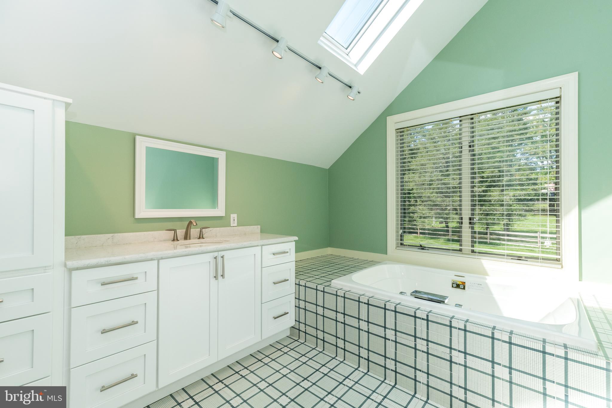 BLUE BELL - Residential