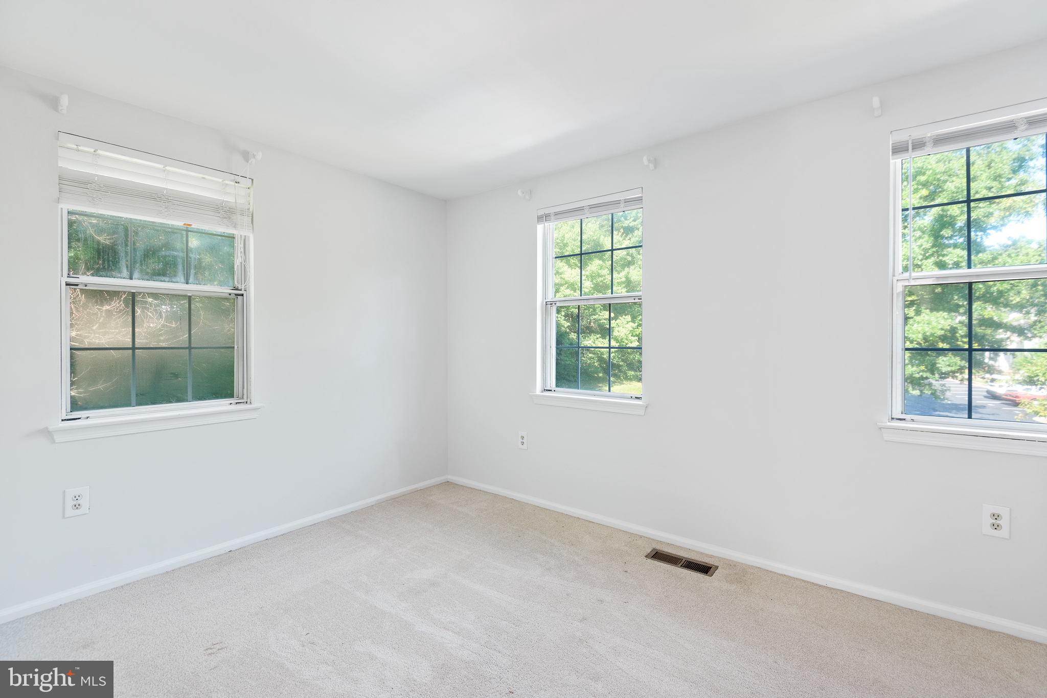 COUNTRYSIDE - Residential Lease