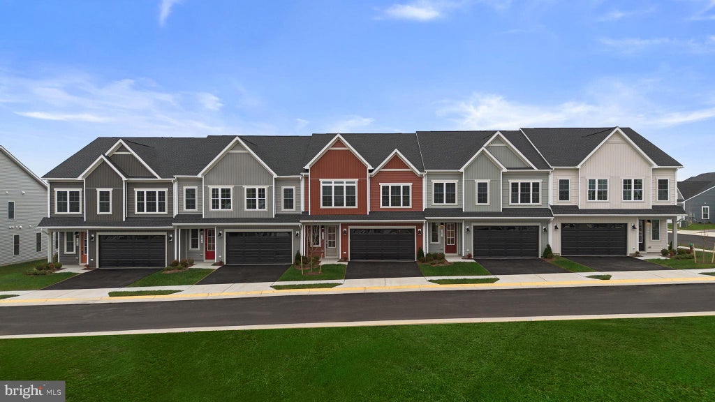 Photo of 100 Keystone Lane #HOMESITE 1090, WINCHESTER, VA 22603 (MLS # VAFV2044288)