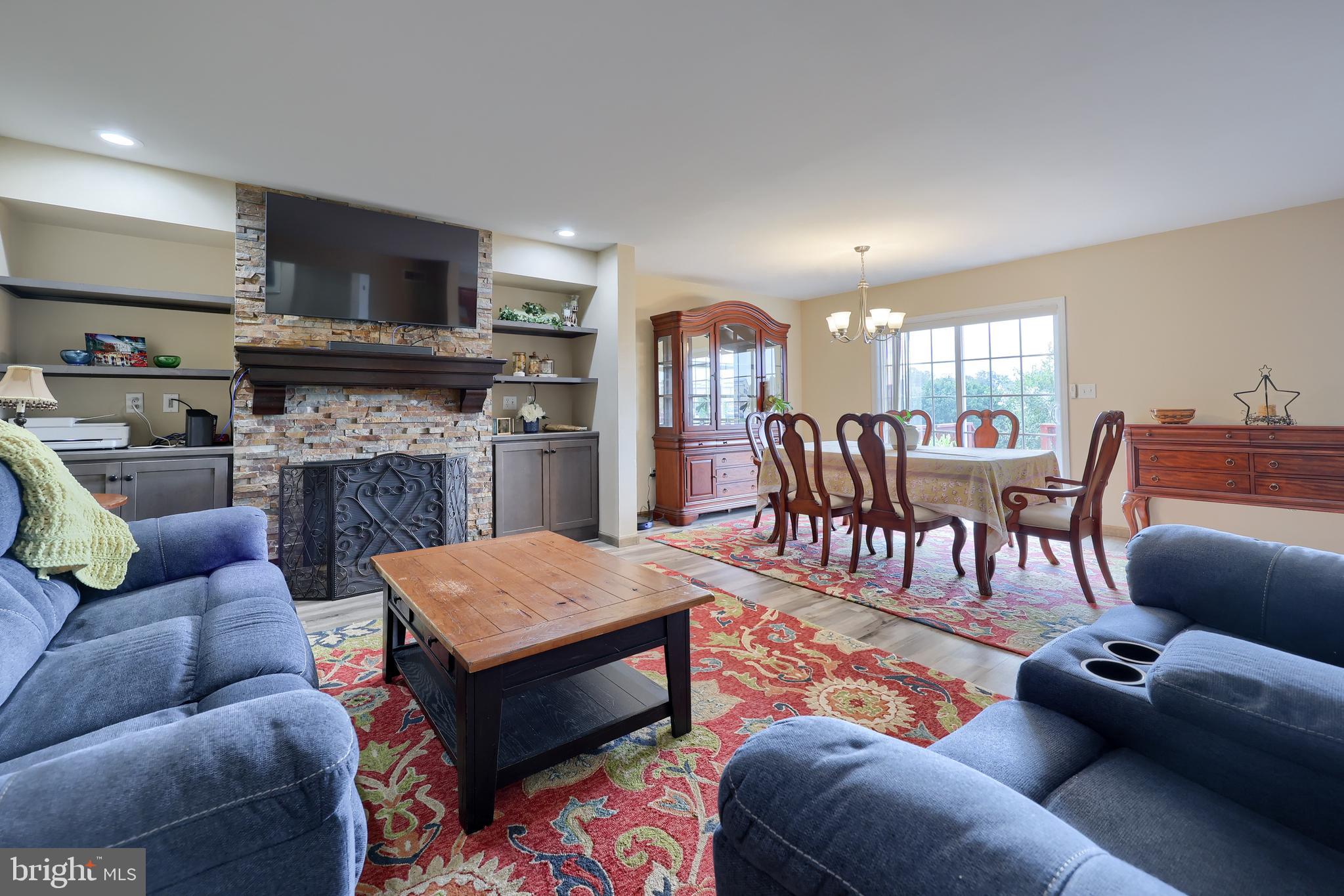 2041 SHAFFER CIRCLE