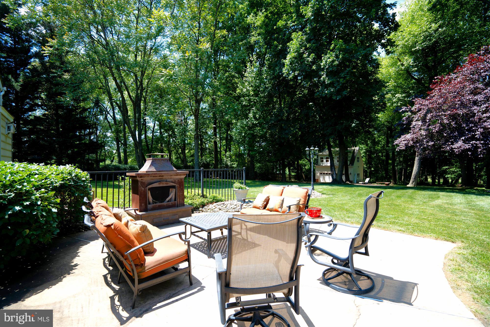 FOX VALLEY ESTATES - Residential