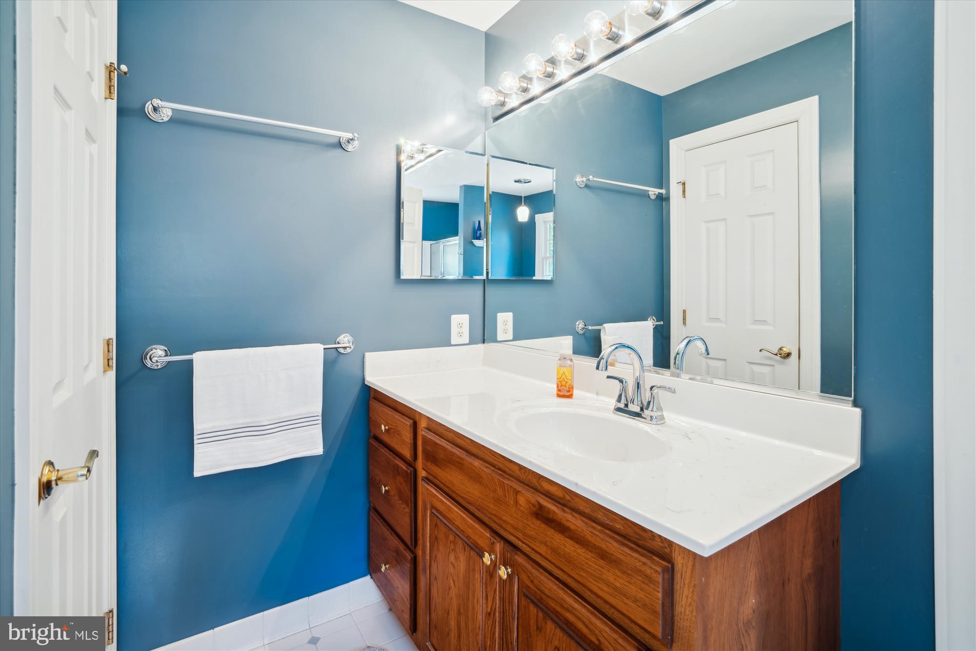 FOX VALLEY ESTATES - Residential