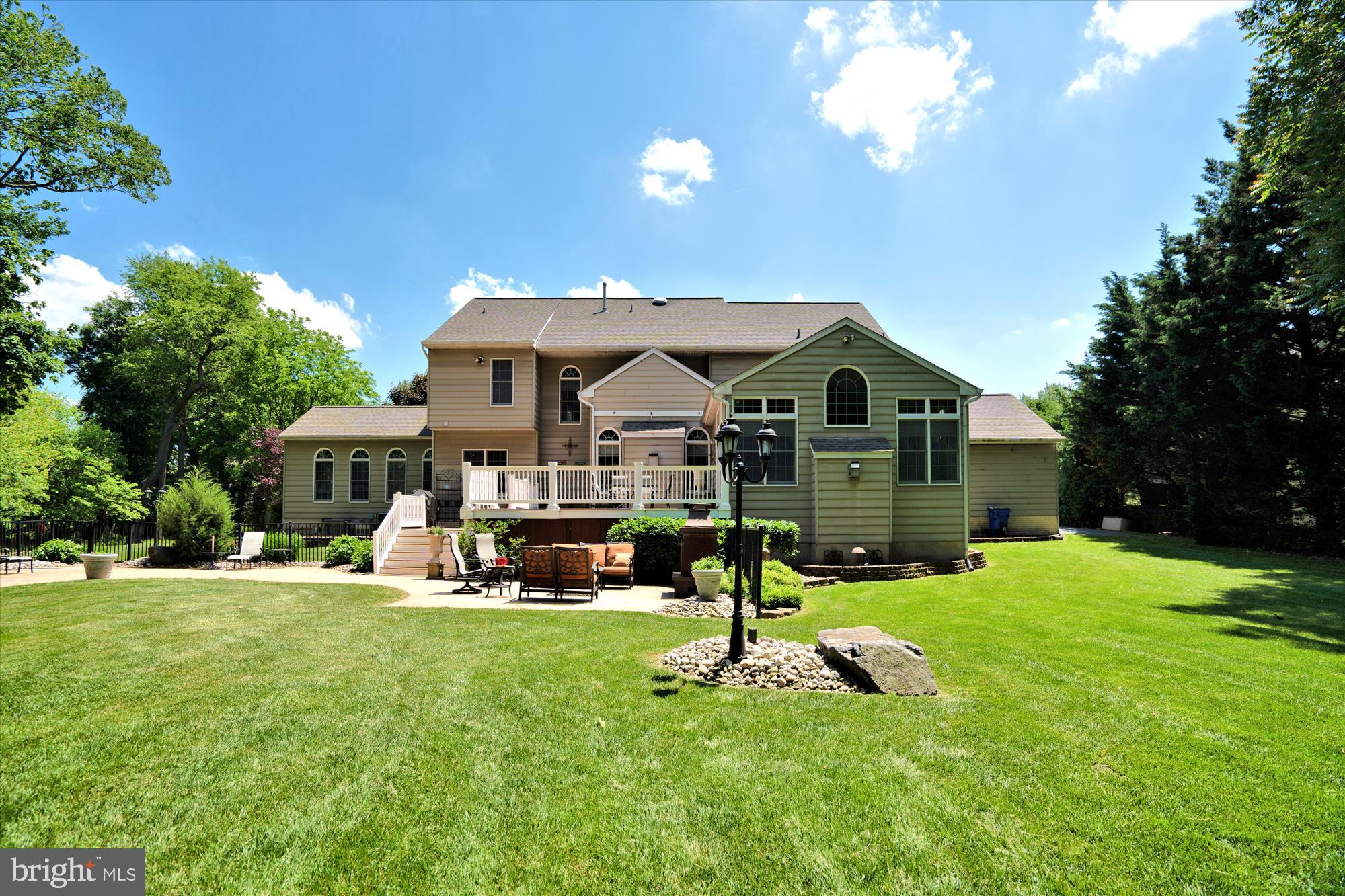 FOX VALLEY ESTATES - Residential