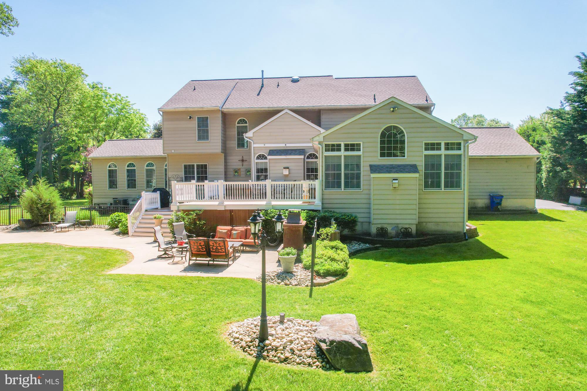 FOX VALLEY ESTATES - Residential