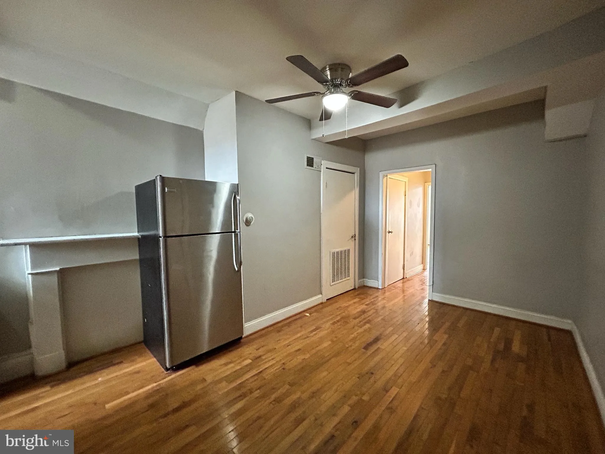 Baltimore, Maryland 21217, United States, 2 Bedrooms Bedrooms, ,1 BathroomBathrooms,Residential,Active,5950