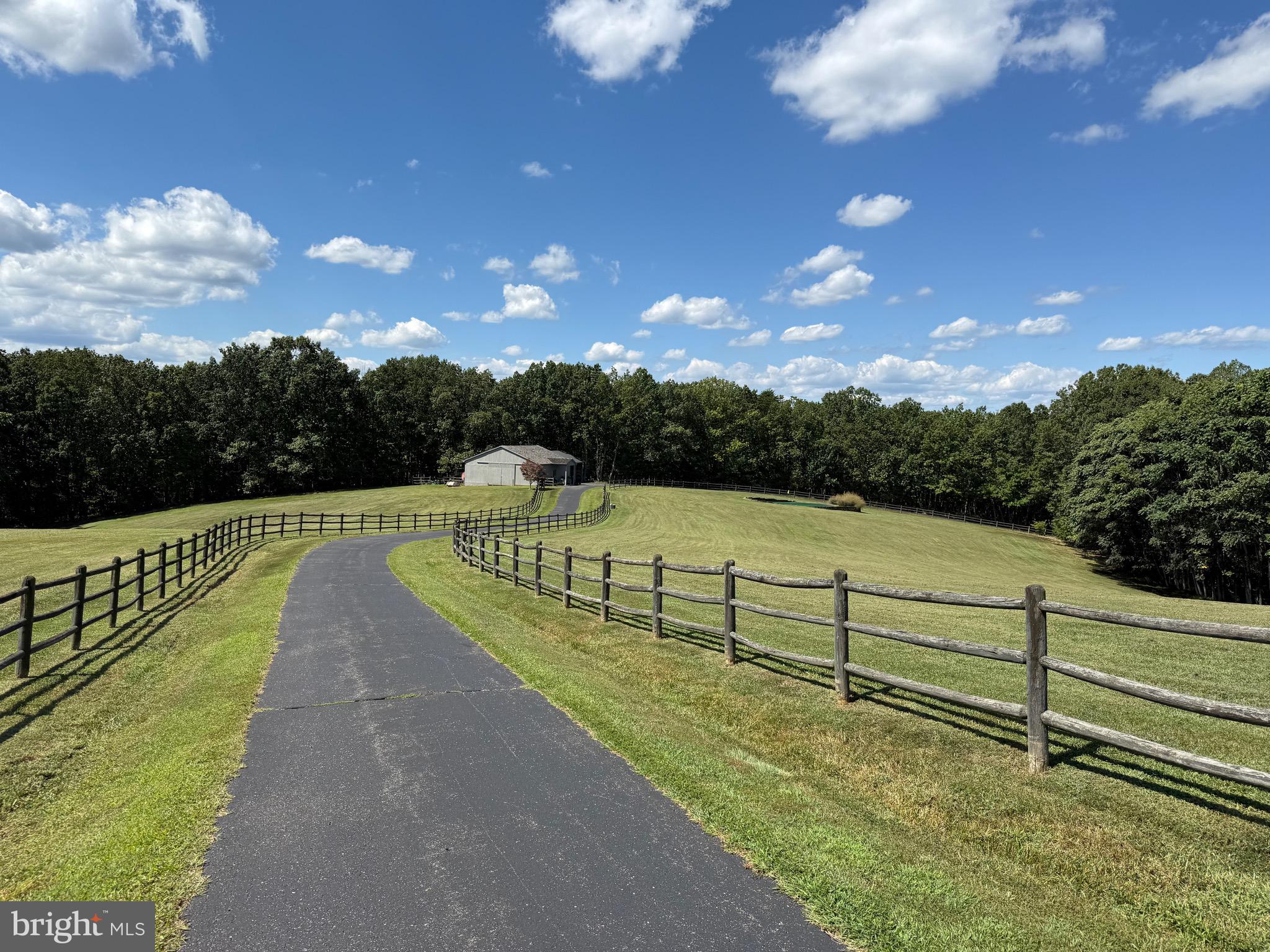 2082 LITTLE DOGWOOD ROAD