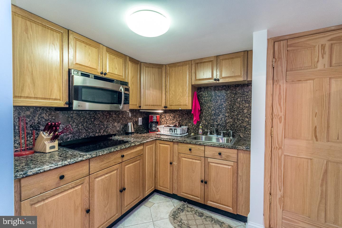 HIDDEN RIVER - Residential