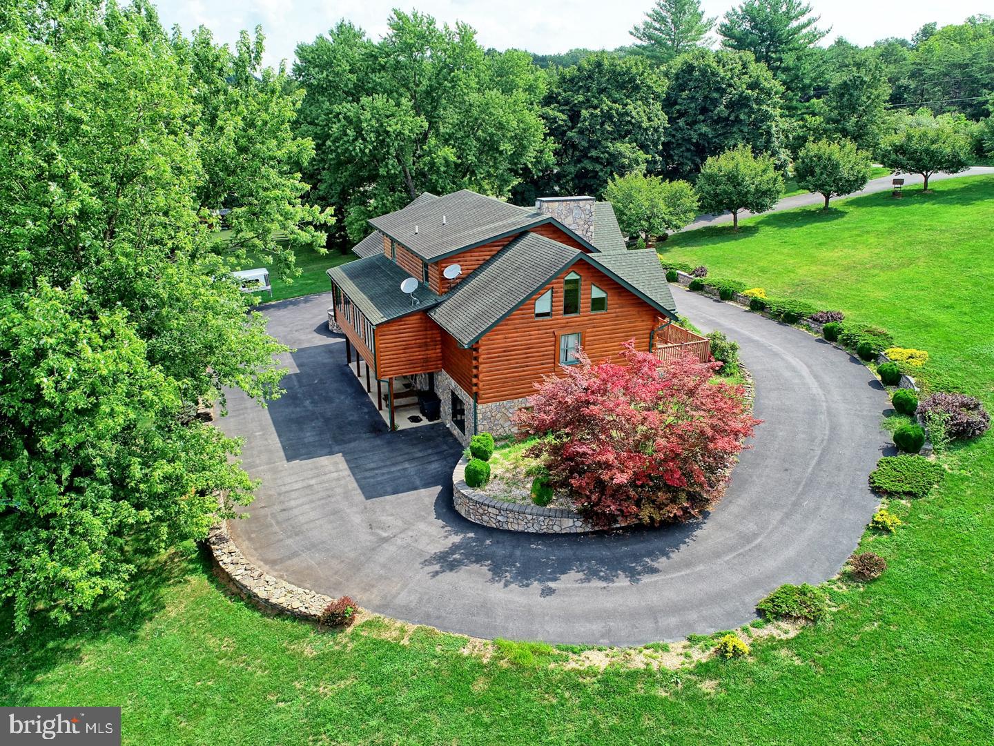 HIDDEN RIVER - Residential