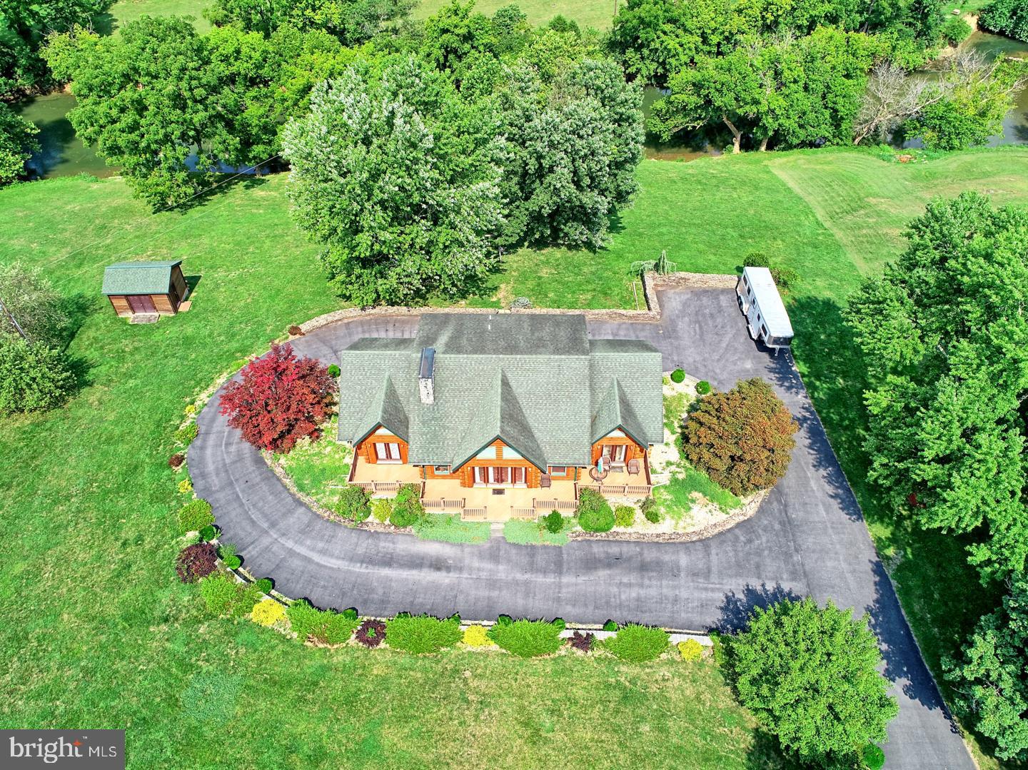 HIDDEN RIVER - Residential