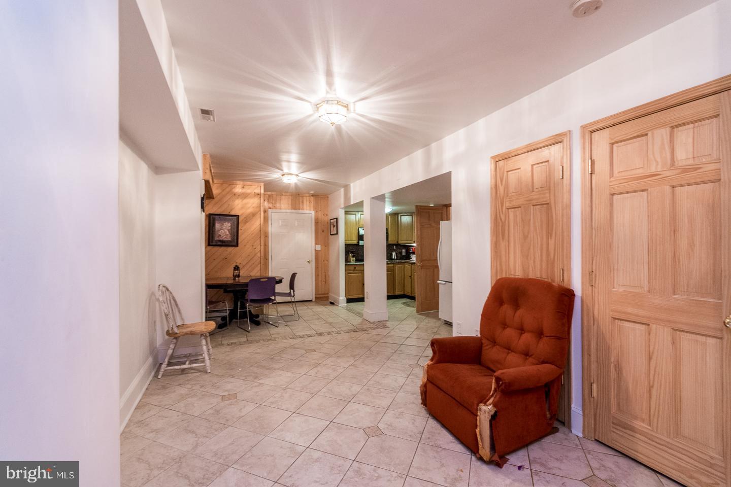 HIDDEN RIVER - Residential