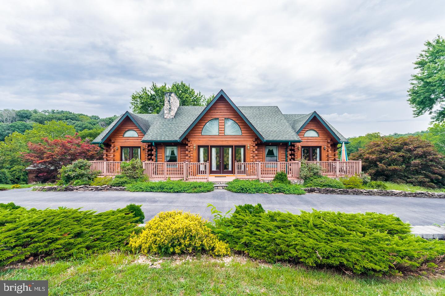 HIDDEN RIVER - Residential