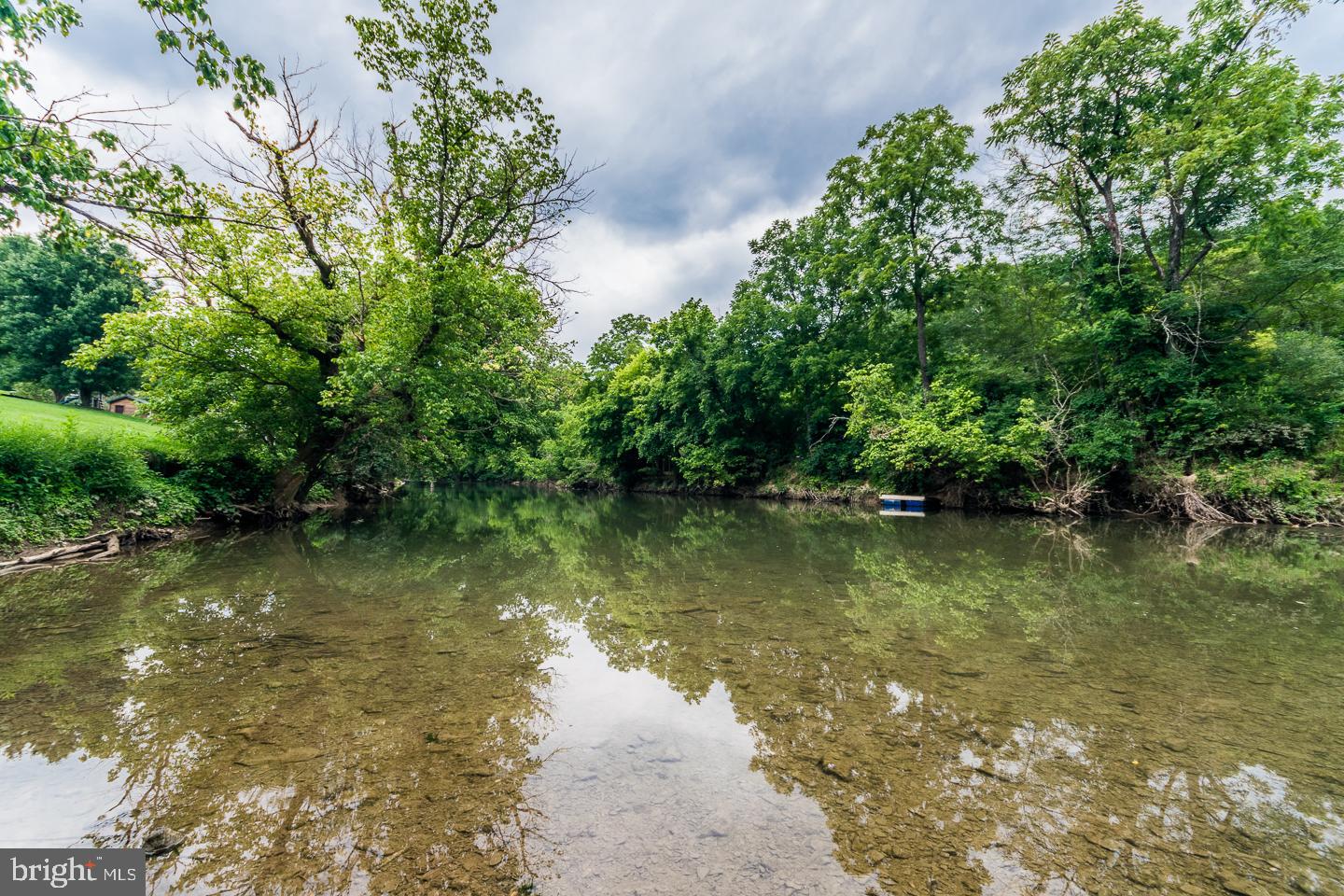 HIDDEN RIVER - Residential