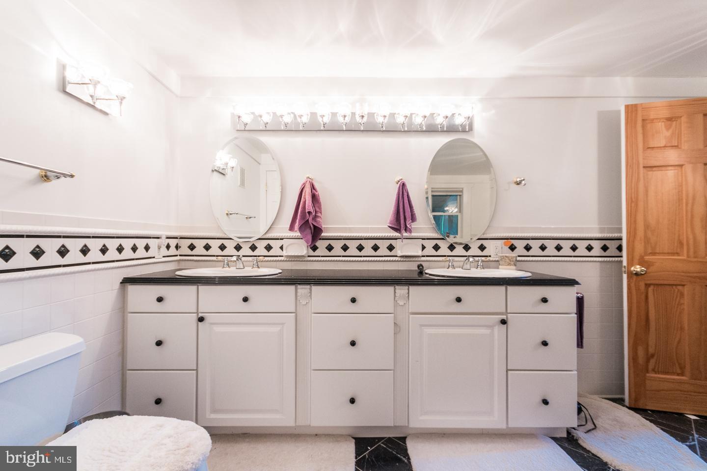 HIDDEN RIVER - Residential