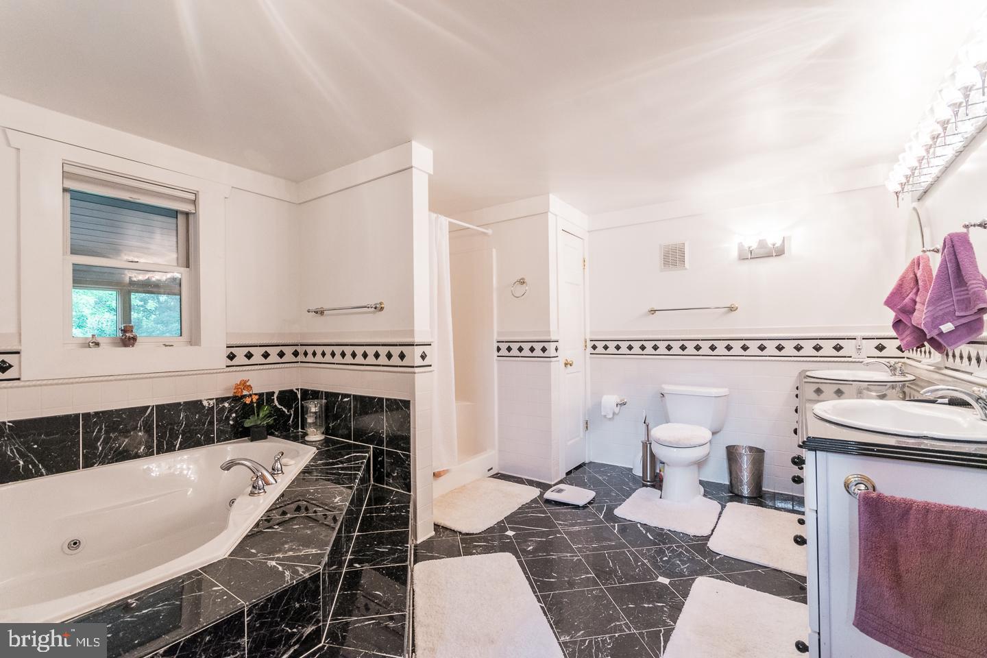 HIDDEN RIVER - Residential