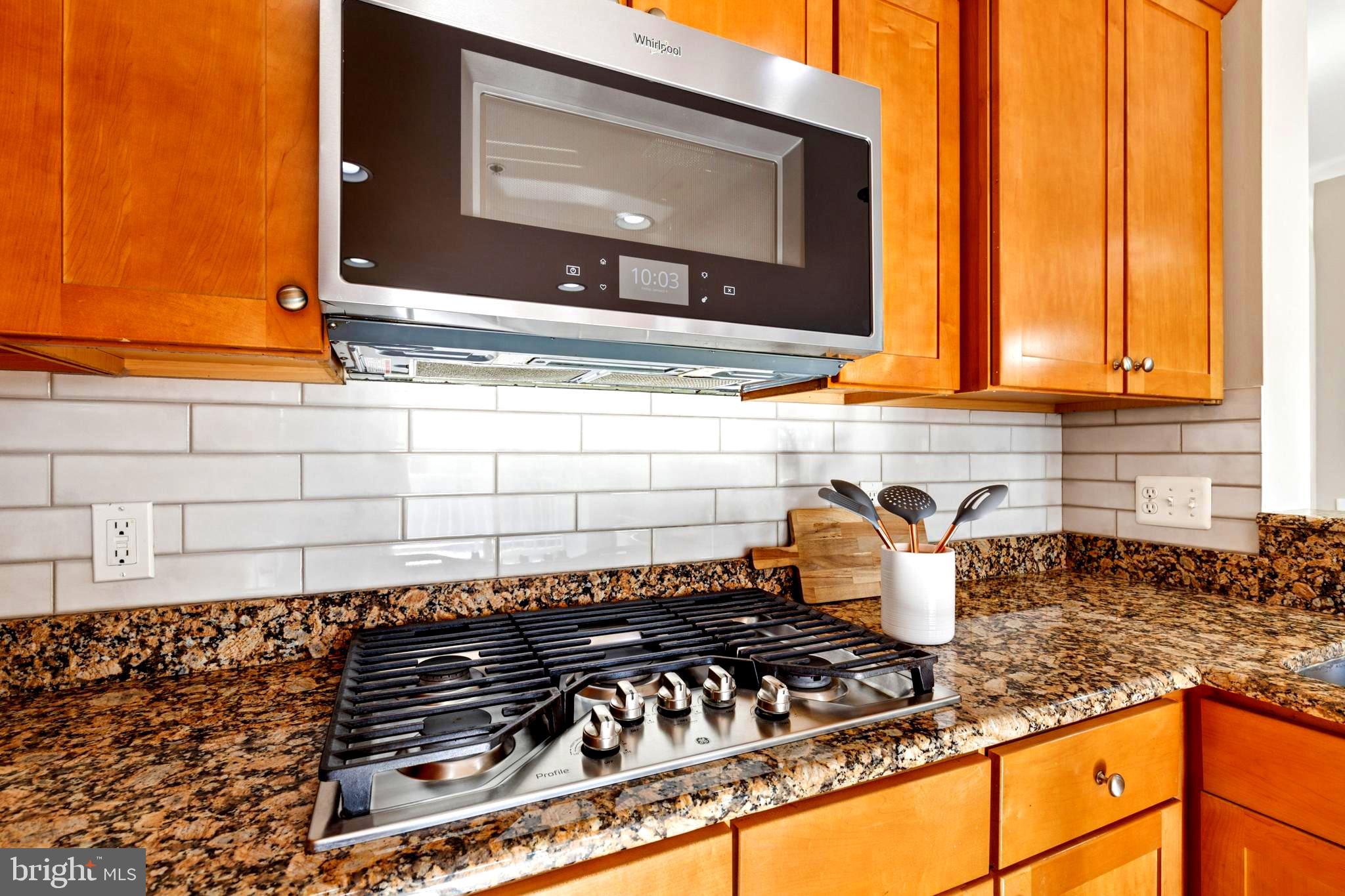 CENTREVILLE CROSSING - Residential