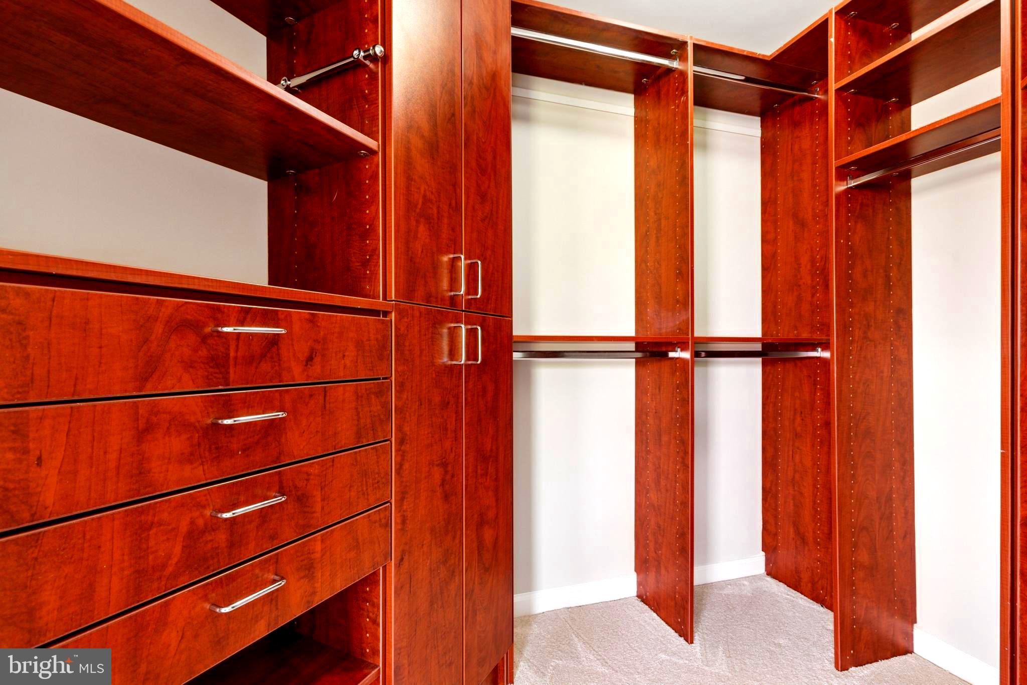 CENTREVILLE CROSSING - Residential