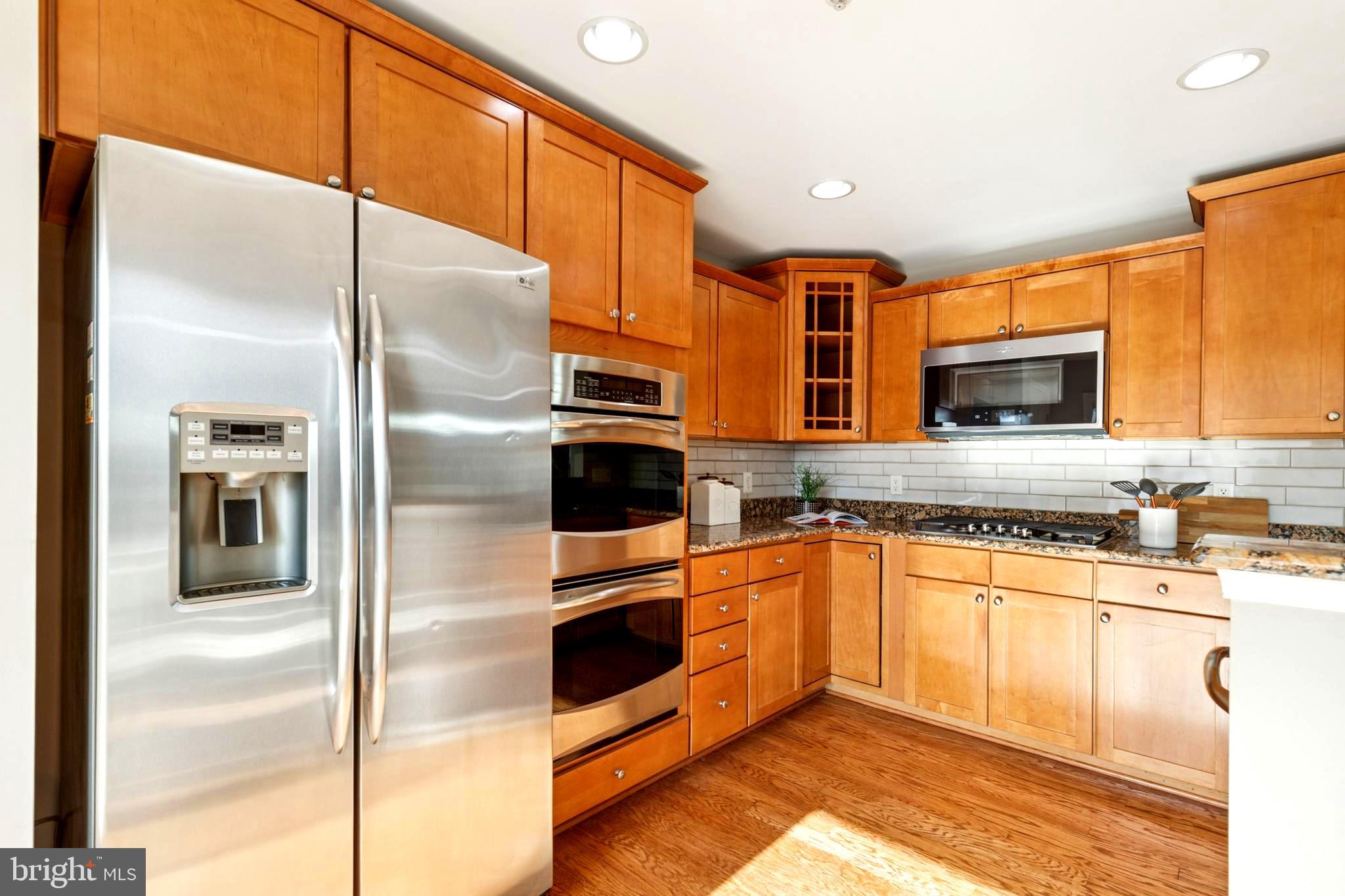 CENTREVILLE CROSSING - Residential