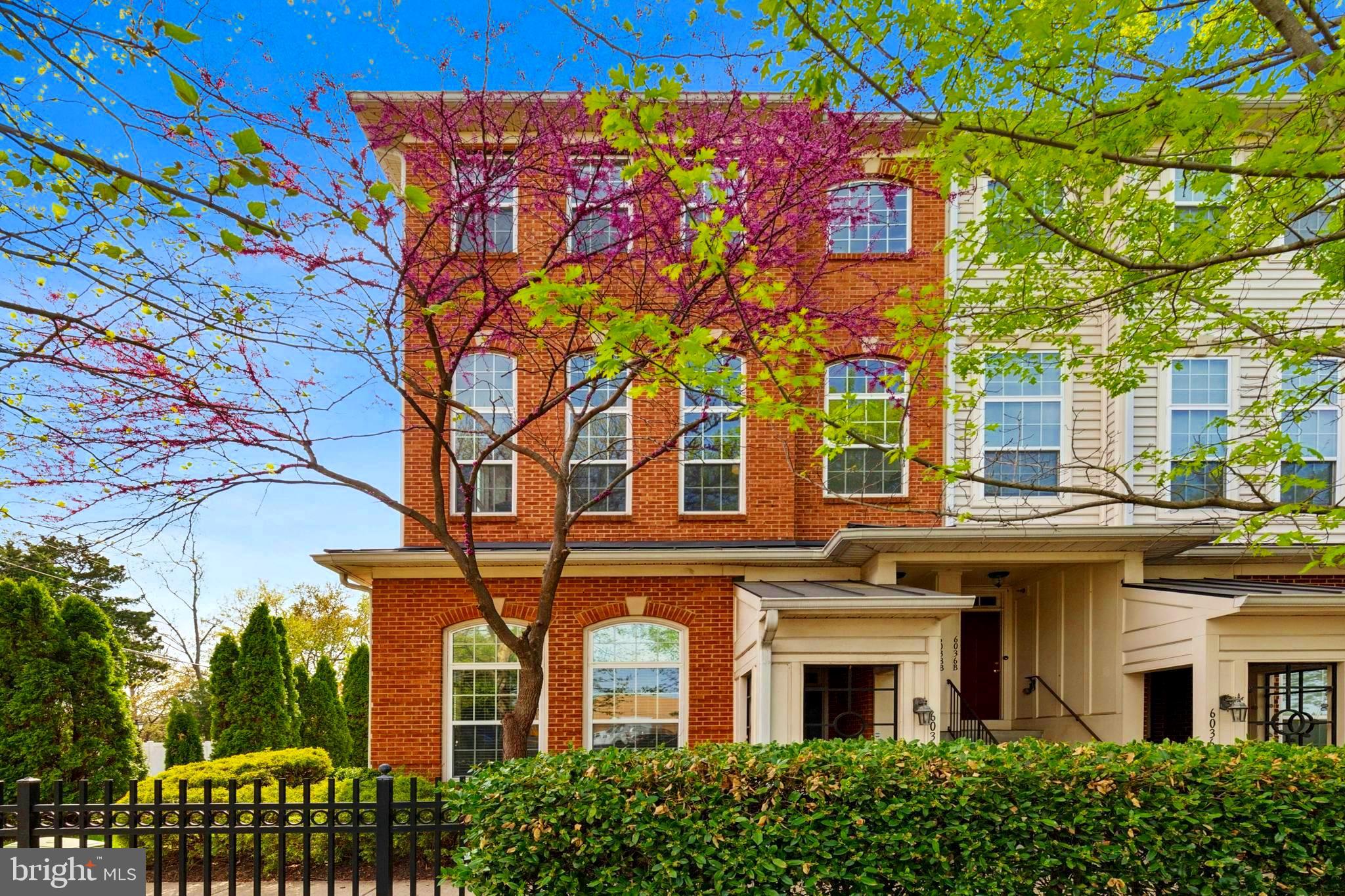 CENTREVILLE CROSSING - Residential