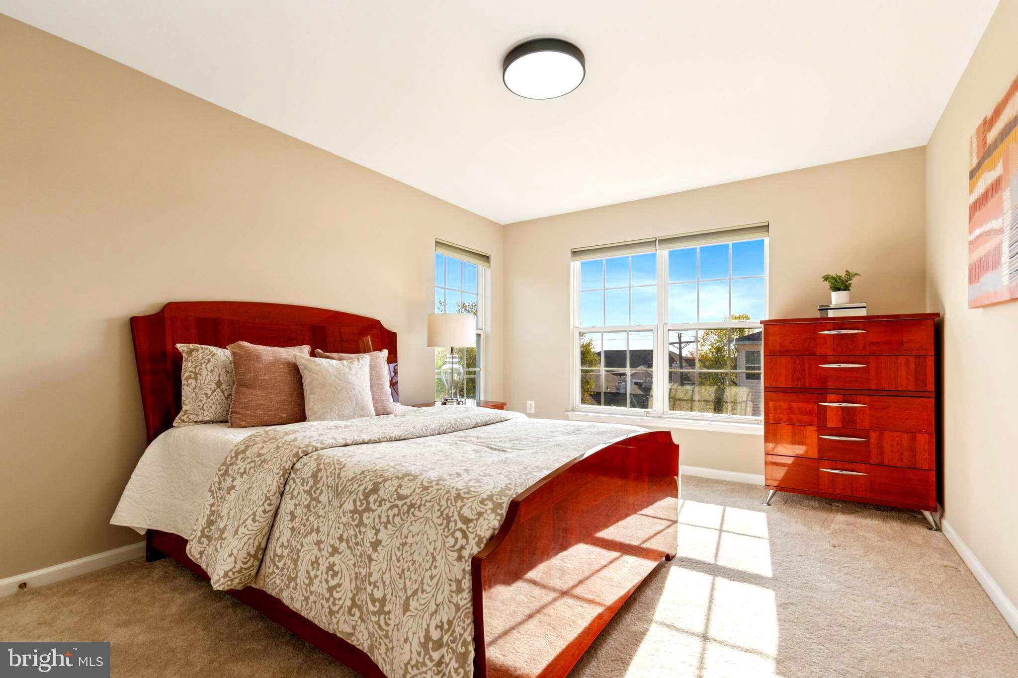 CENTREVILLE CROSSING - Residential