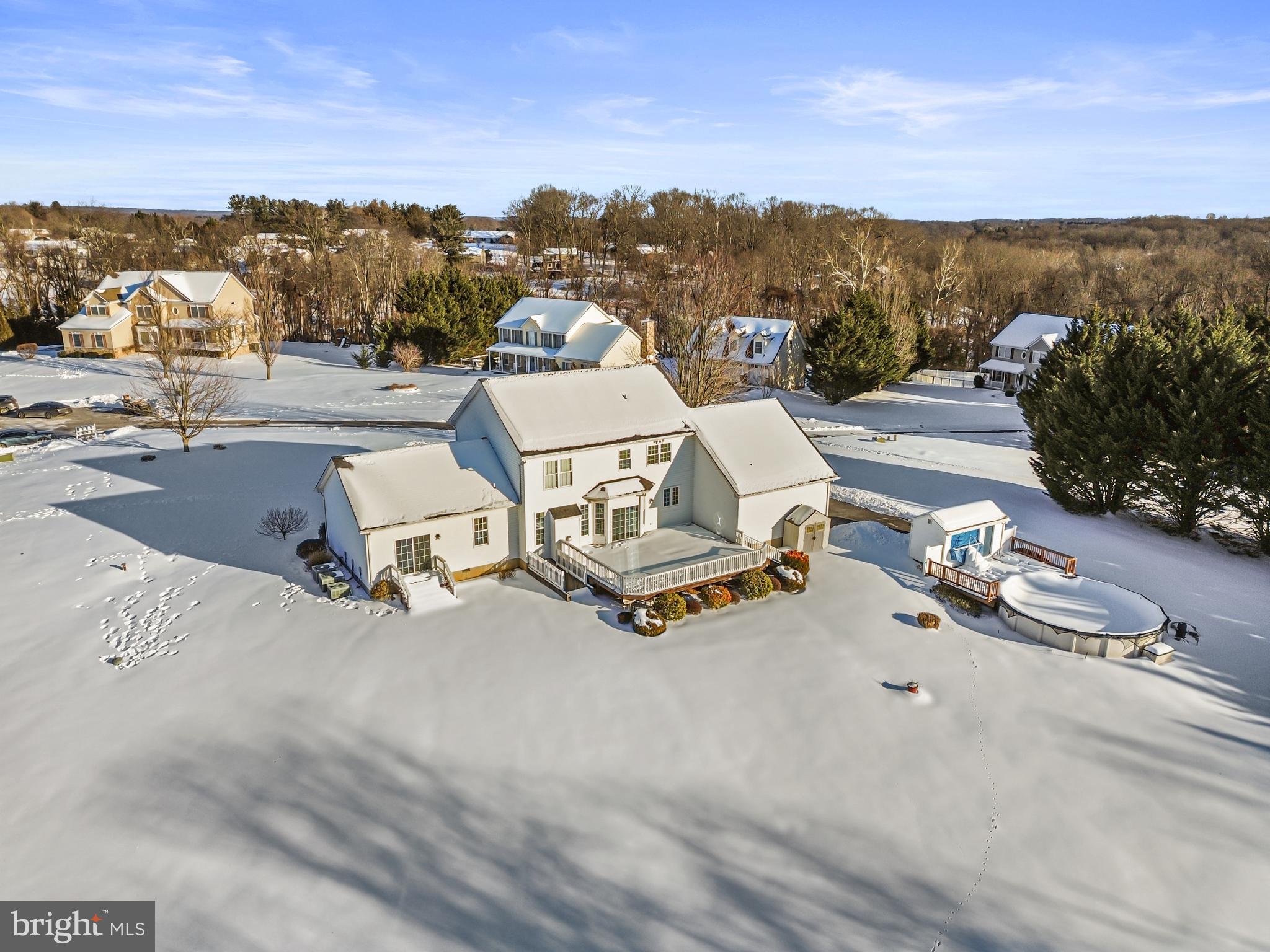 BLUEBIRD HILLS - Residential