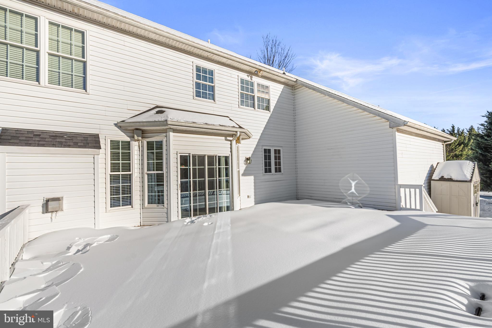 BLUEBIRD HILLS - Residential