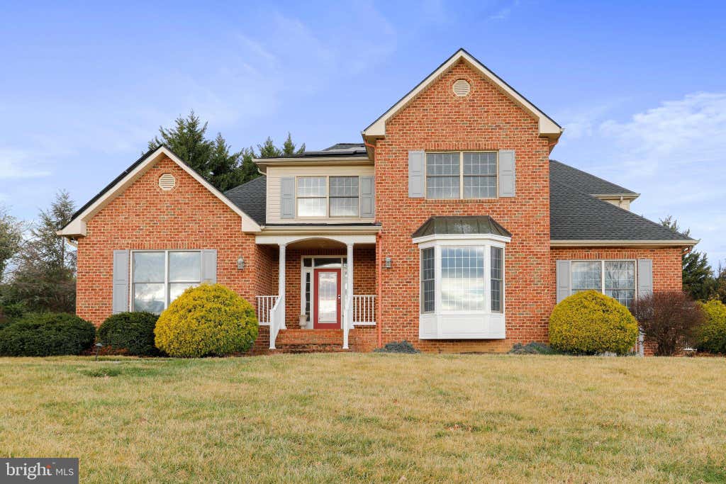 Photo of 9812 Pembroke Drive, HAGERSTOWN, MD 21740 (MLS # MDWA2039630)