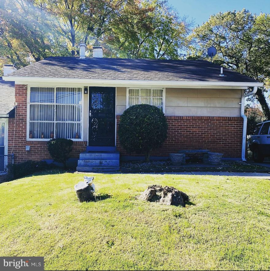 Look no further! This home is packed with plenty of potential!!! Hardwood floors on the main level.  A huge in backyard great for entertainment.  Lower level is open for your design & imagination.  No HOA twin detached living.