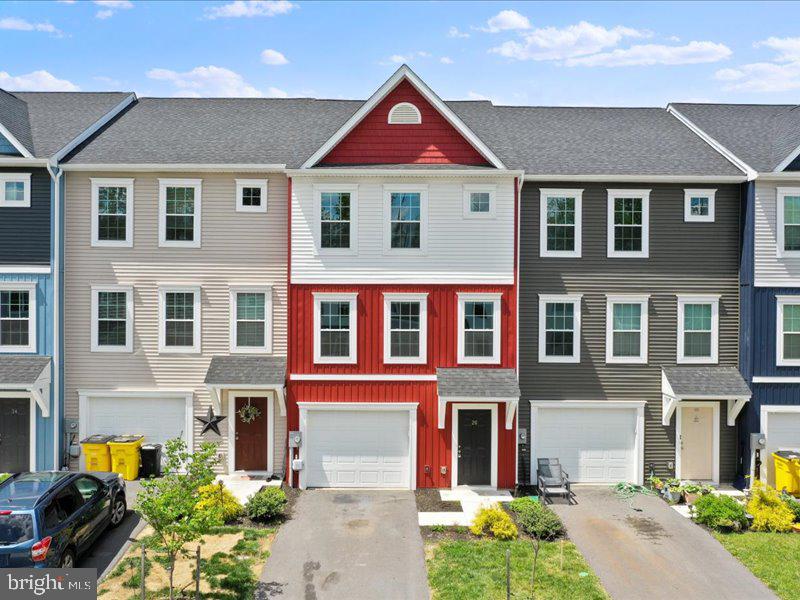 BRIDLE CREEK - Residential