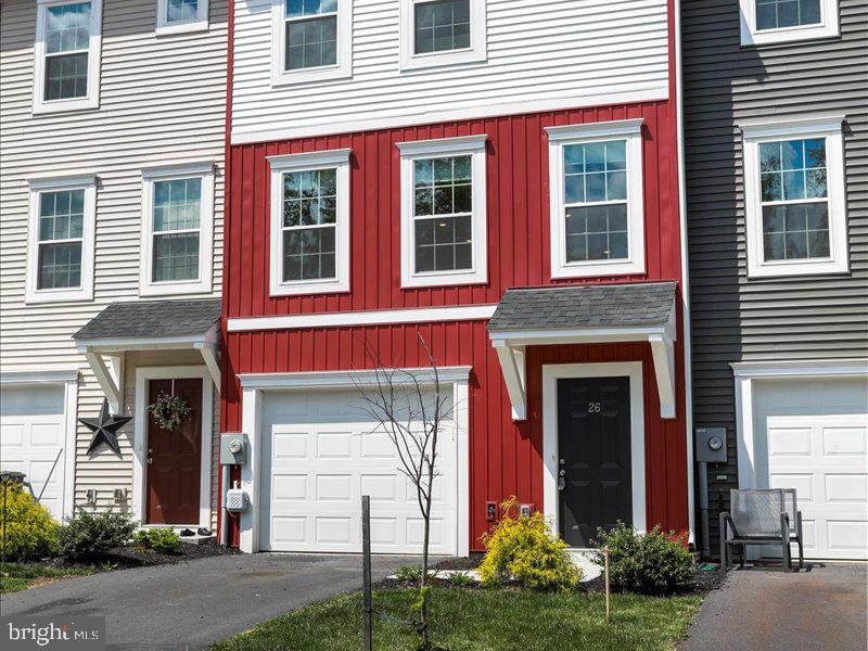 BRIDLE CREEK - Residential