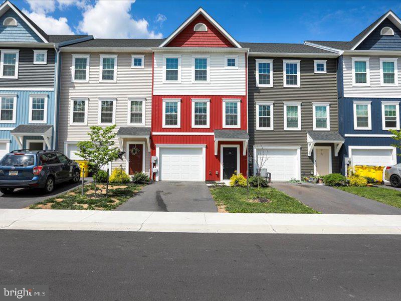 BRIDLE CREEK - Residential