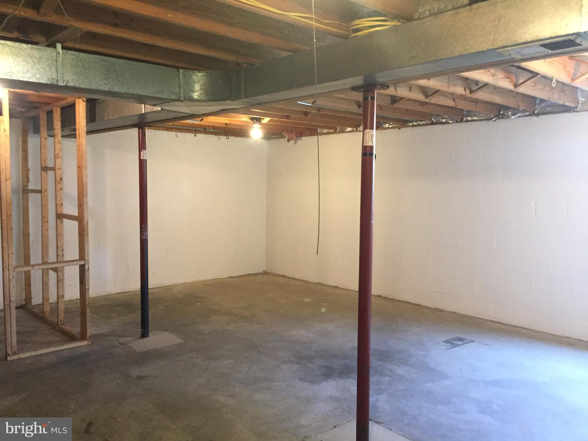 CHESTERFIELD - Residential Lease