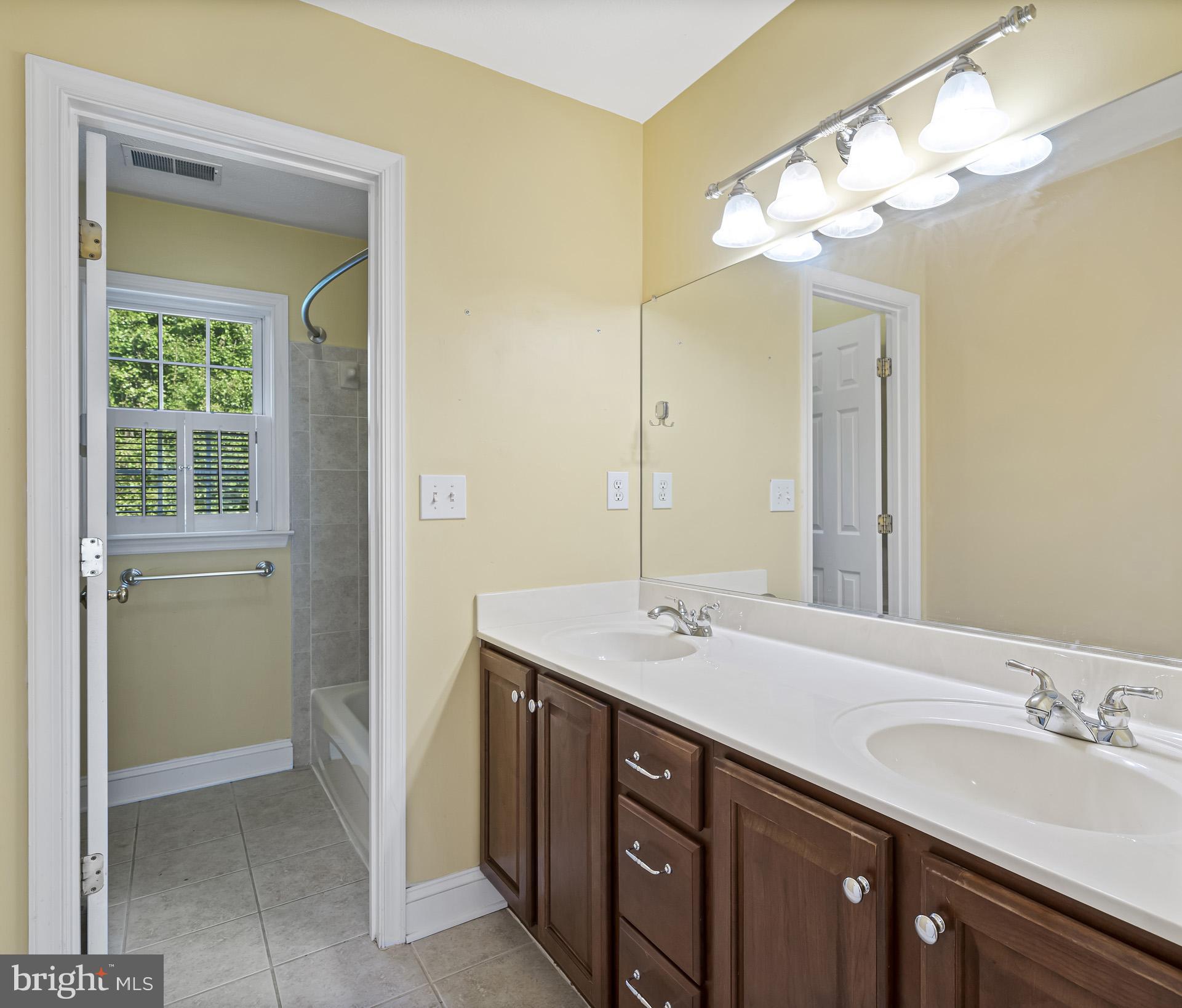 LAKE JAMESON SUB - Residential