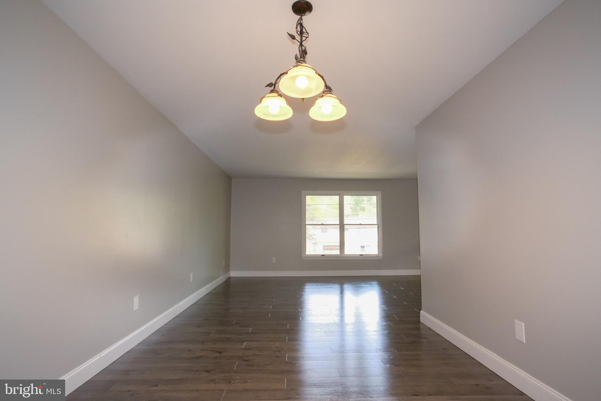 KNOBLEY ESTATES - Residential