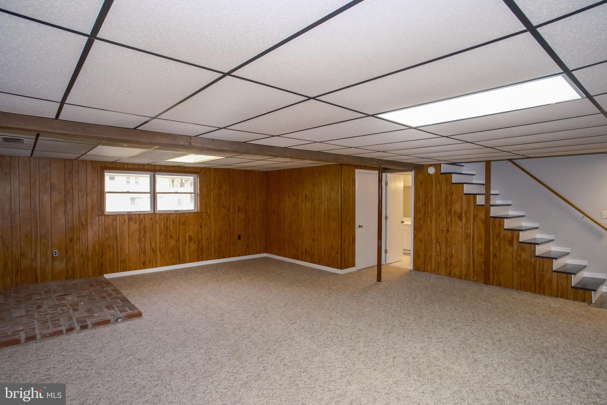 KNOBLEY ESTATES - Residential