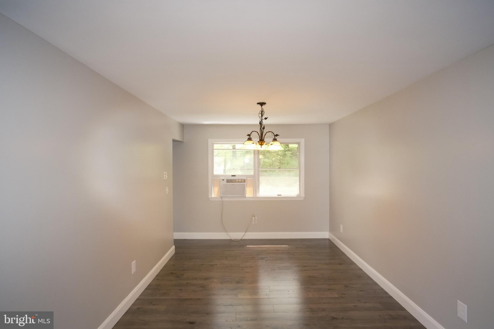 KNOBLEY ESTATES - Residential