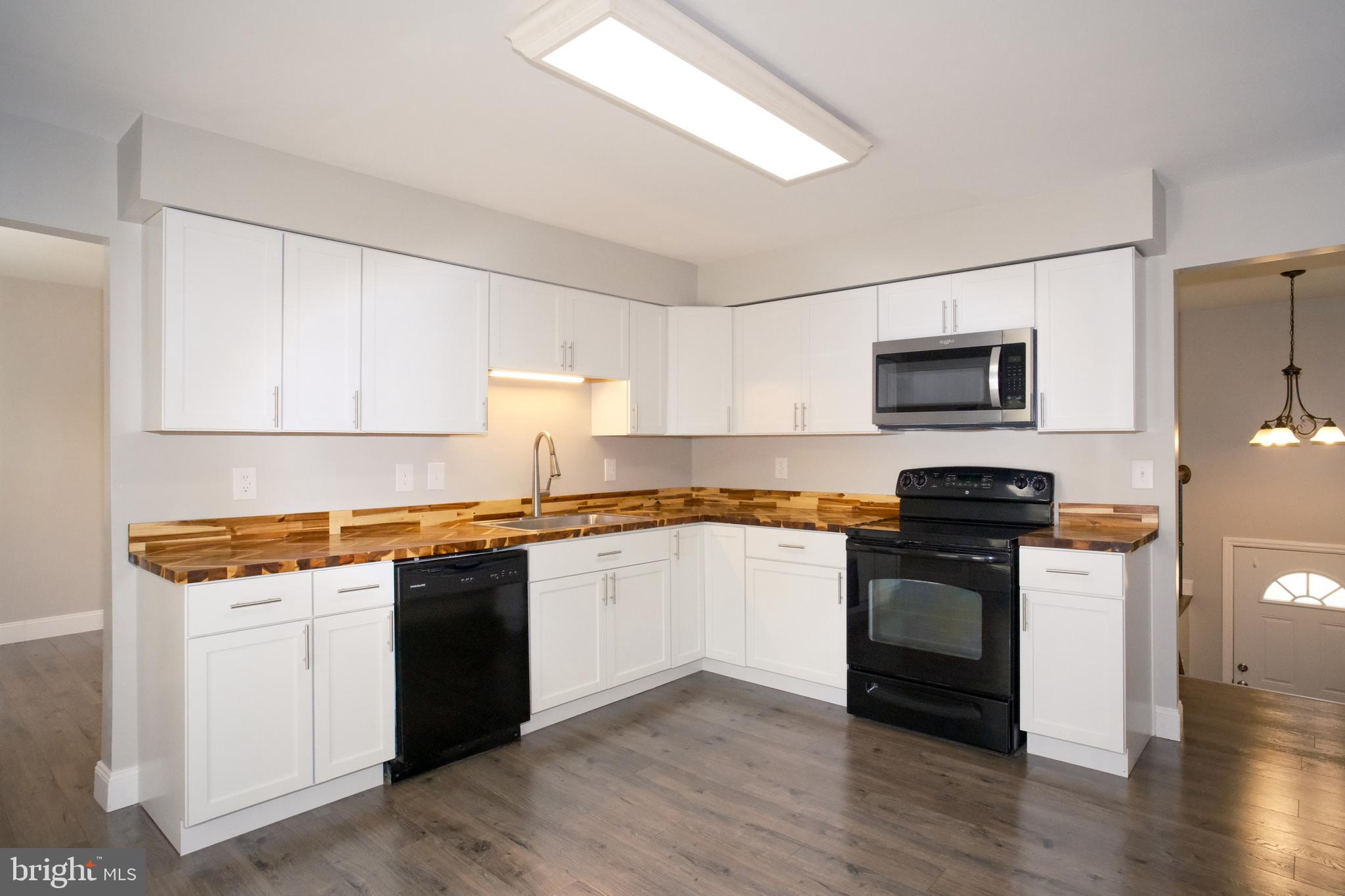 KNOBLEY ESTATES - Residential