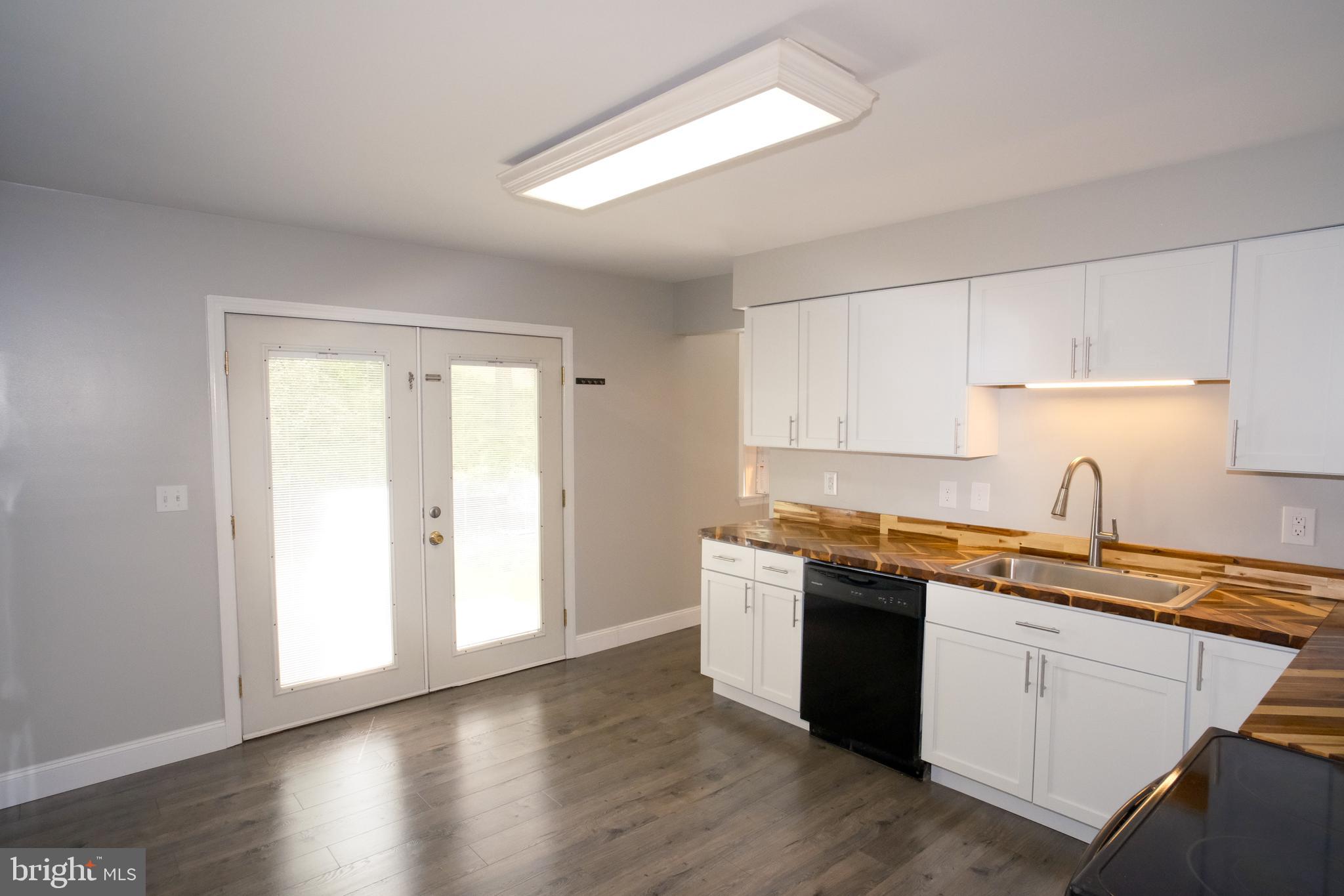 KNOBLEY ESTATES - Residential