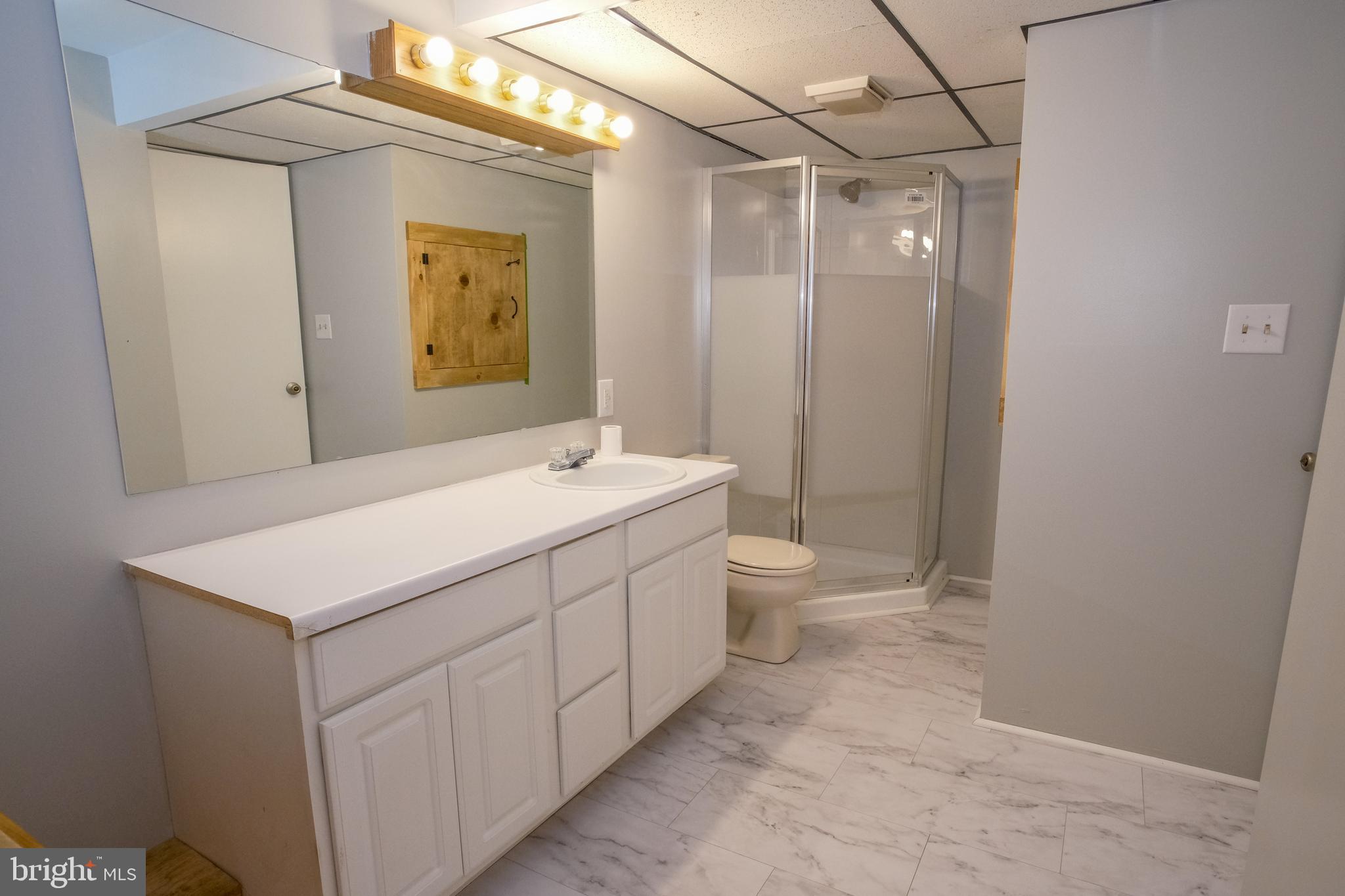 KNOBLEY ESTATES - Residential