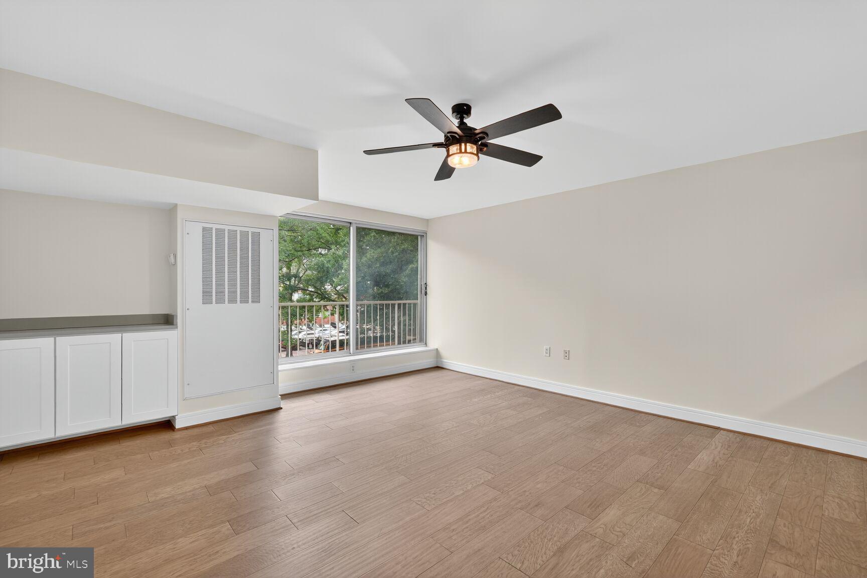 800 4TH STREET SW S221
