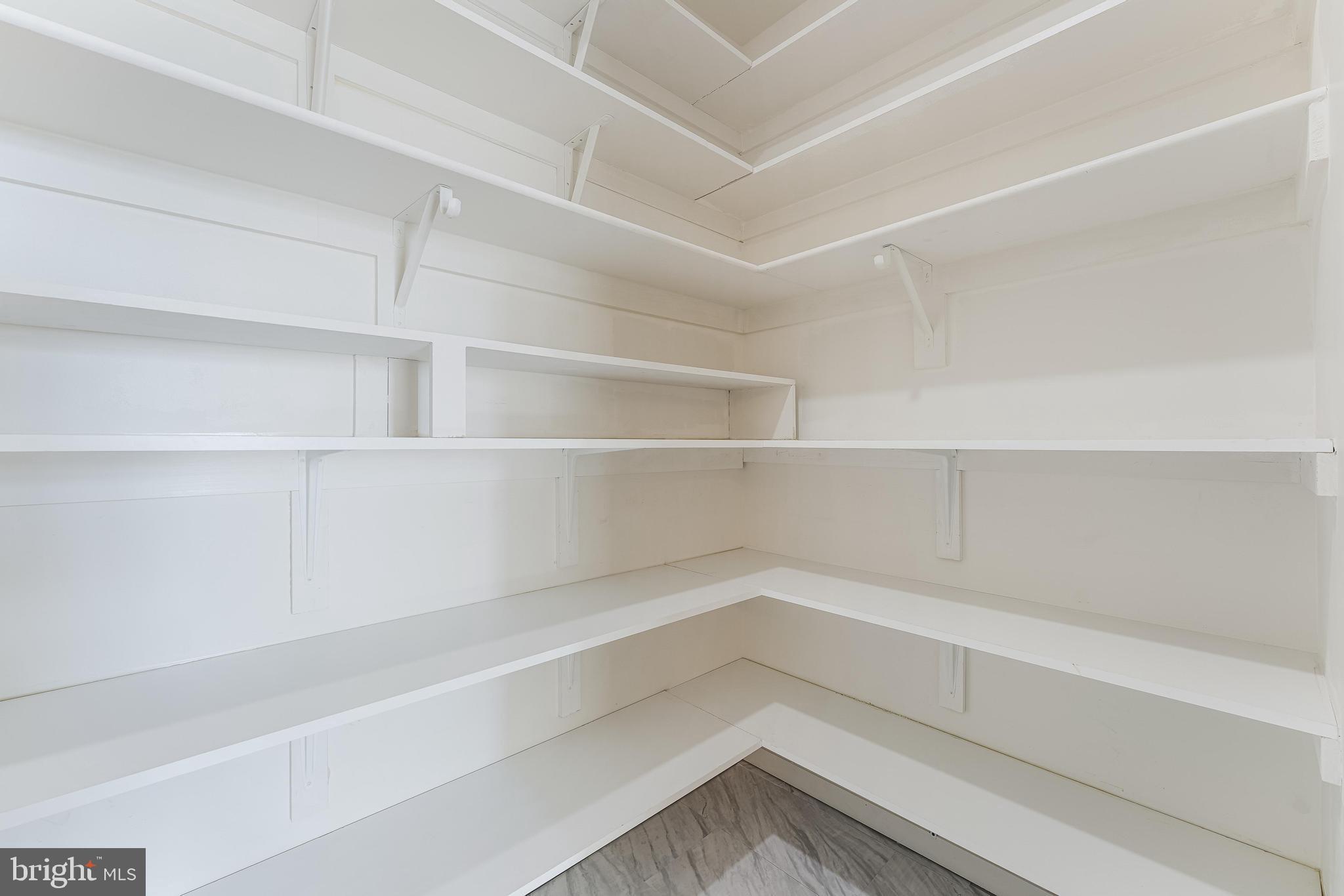 MIDTOWN AT RESTON TOWN CENTER - Residential